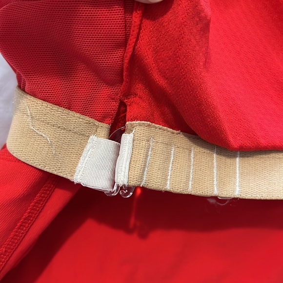 Lululemon Racerback Tank with Removable Cups - Picture 6 of 8